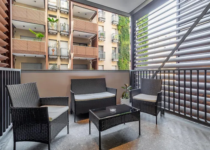 Aurealiving - Trastevere Apartment With Gym * רומא