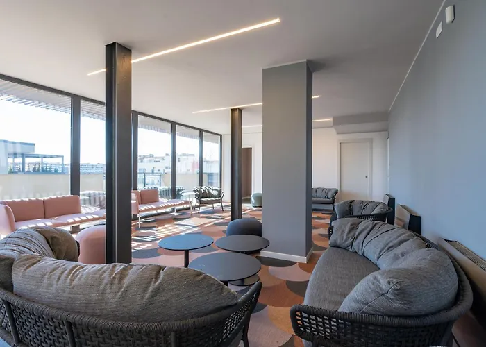 Aurealiving - Trastevere Apartment With Gym * רומא