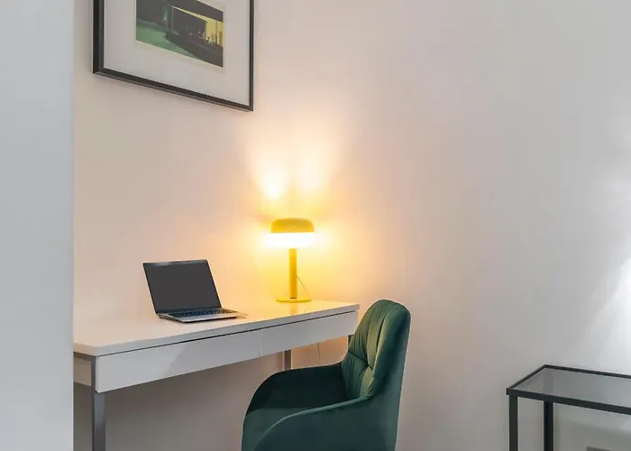 Aurealiving - Trastevere Apartment With Gym