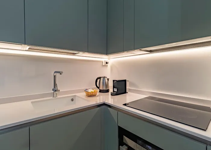 Aurealiving - Trastevere Apartment With Gym